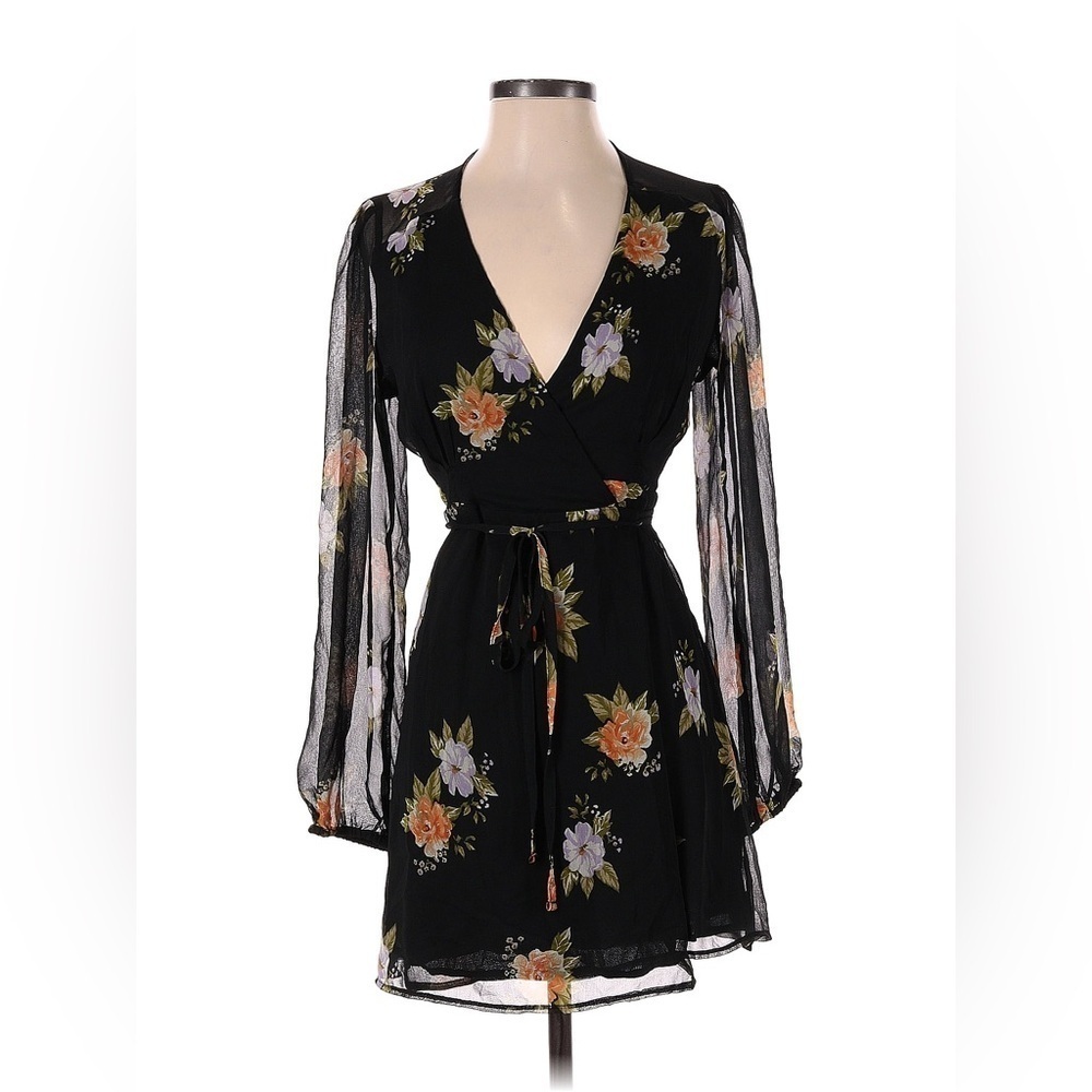 Urban outfitters sheer long sleeve wrap, dress floral, cute mini dress - Picture 3 of 12